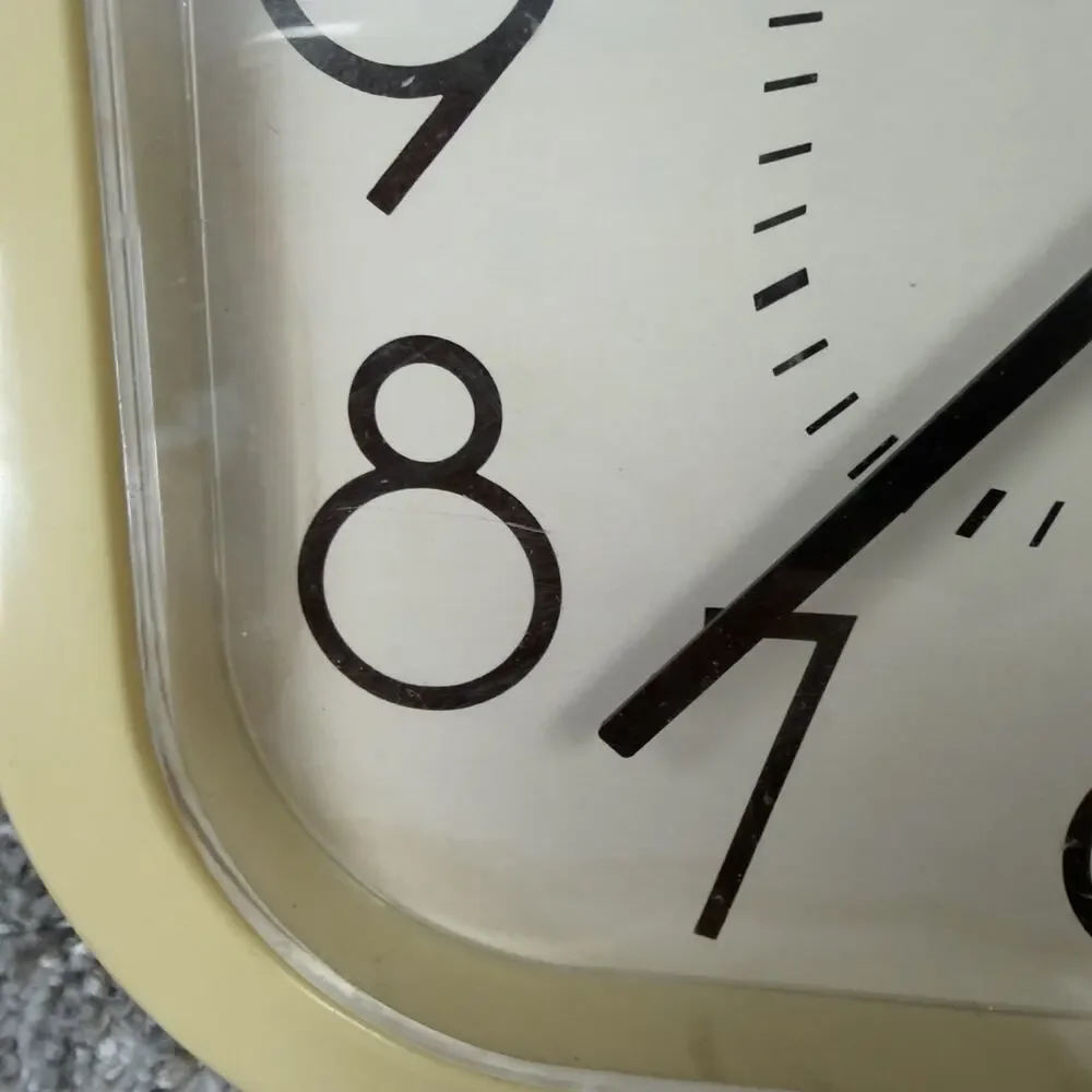 Vtg MCM Spartus Wall Clock Quartz Tested & WORKS CREAM BEIGE Made USA